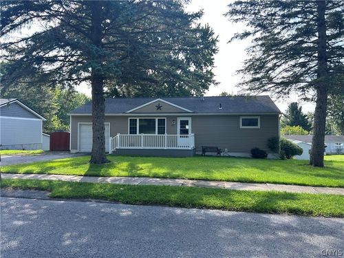 1317 Holcomb St, Watertown, NY, 13601-4419 | Card Image