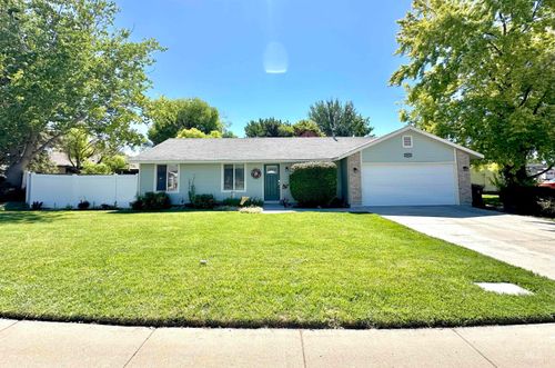 2472 N Maxie Way, Meridian, ID, 83646-3832 | Card Image