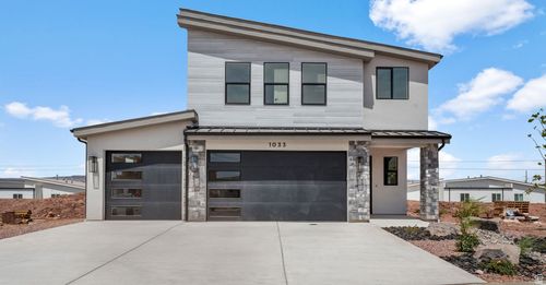 1033 E Coyote Loop, Washington, UT, 84780-8240 | Card Image