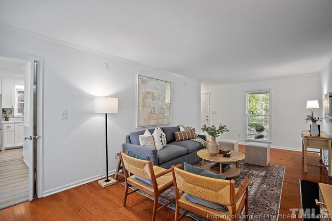 Family Room | Image 9