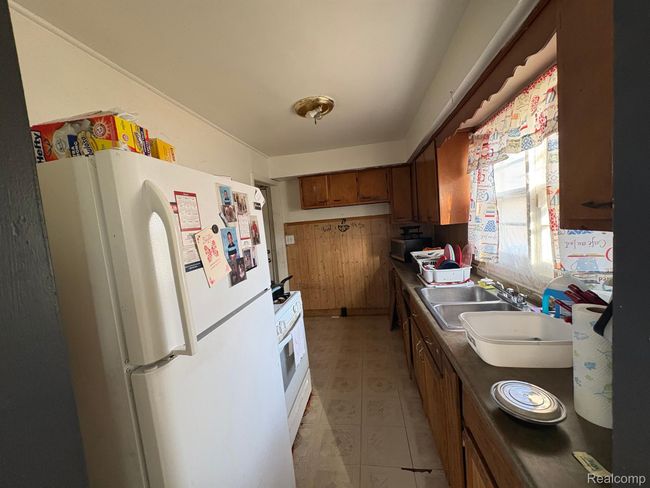 537 Highland Ave, House other with 2 bedrooms, 1 bathrooms and null parking in Pontiac MI | Image 5