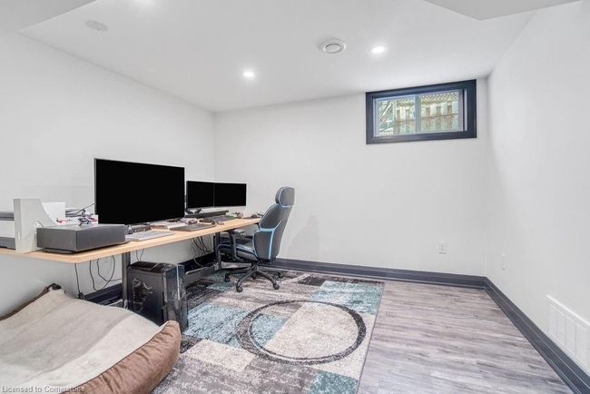 82 Shea Cres, House other with 6 bedrooms, 2 bathrooms and 8 parking in Kitchener ON | Image 30