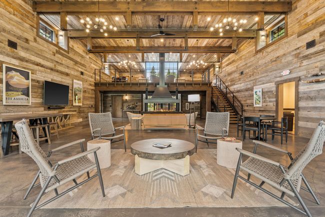 Community Clubhouse and Pool | Image 40