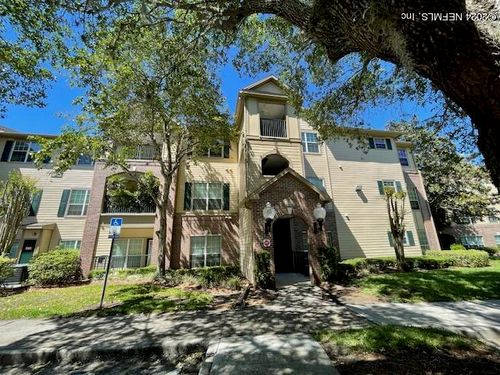 1034-7800 Point Meadows Dr, JACKSONVILLE, FL, 32256-4606 | Card Image