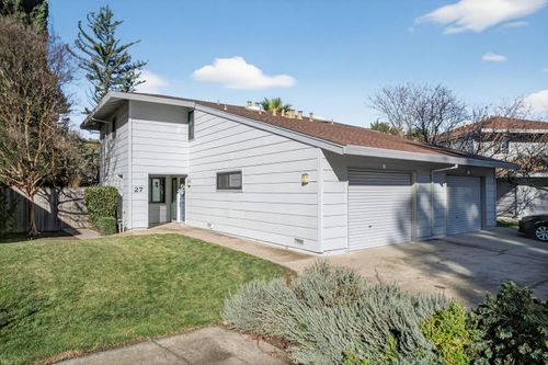27 Park West Ct, Sacramento, CA, 95831-2673 | Card Image