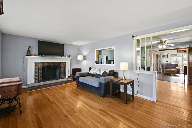 20 Sims Rd, House other with 3 bedrooms, 2 bathrooms and 4 parking in Bristol CT | Image 12