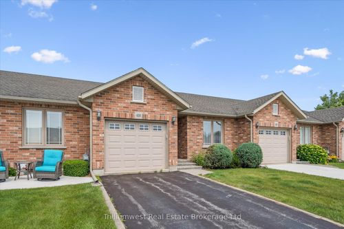 410 Catherine St, Wingham, ON, N0G2W0 | Card Image
