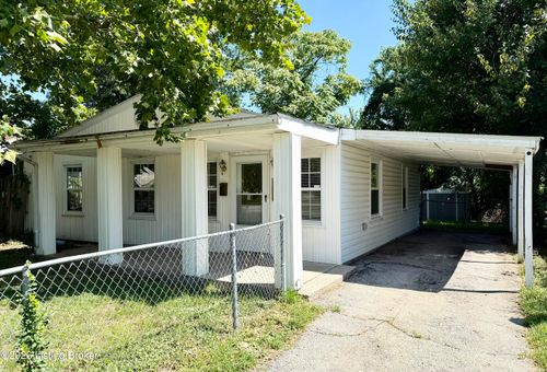 5210 Delaware Dr, Louisville, KY, 40218-3320 | Card Image