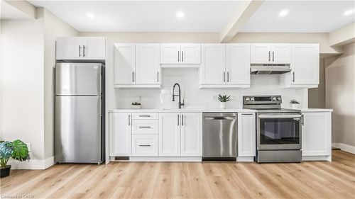 491 Upper Wentworth St, Hamilton, ON, L9A4T8 | Card Image