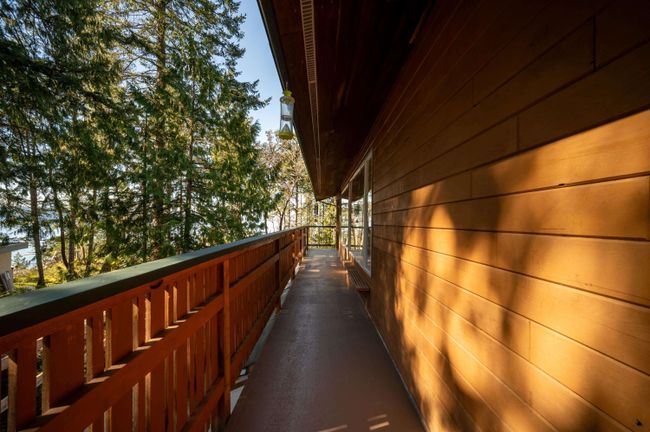 162 Spinnaker Drive, House other with 3 bedrooms, 2 bathrooms and 4 parking in Mayne Island BC | Image 27