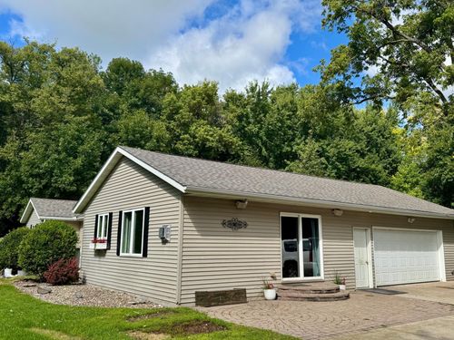 418 210th Ave Se, Blomkest, MN, 56216-9793 | Card Image