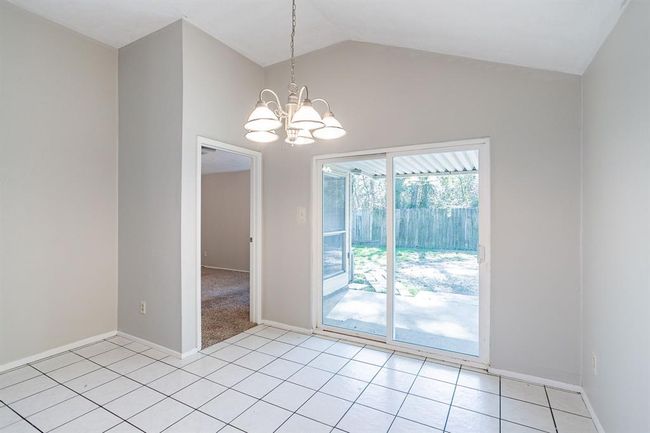 5326 Lynngate Dr, House other with 3 bedrooms, 2 bathrooms and 1 parking in Spring TX | Image 9