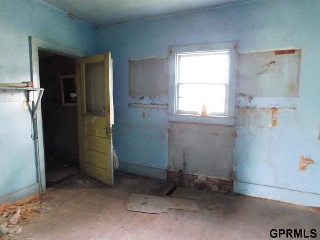 1008 Elm St, House other with 3 bedrooms, 1 bathrooms and 1 parking in Seward NE | Image 7