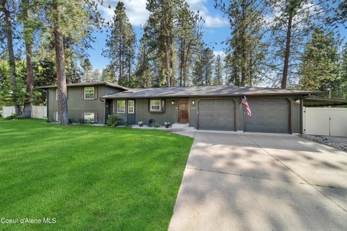 5999 N Pinegrove Dr, Coeur D Alene, ID, 83815-8986 | Card Image
