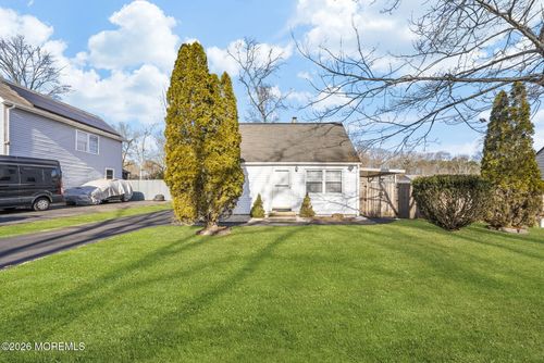 517 Middle Lane, Howell, NJ, 07731 | Card Image