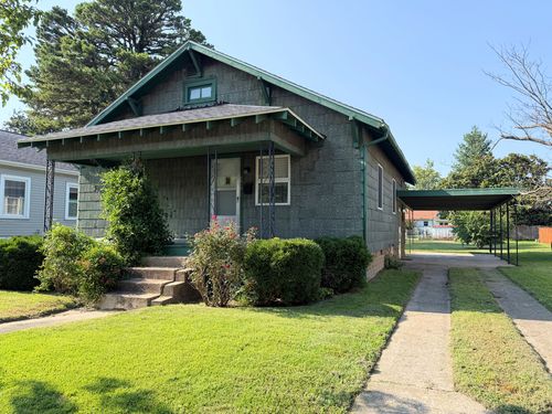 2010 Elm St, Murphysboro, IL, 62966-1930 | Card Image