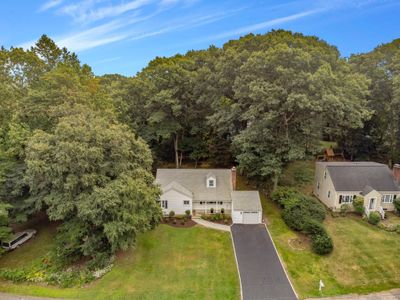 14 Woodlawn Drive, House other with 3 bedrooms, 1 bathrooms and null parking in Trumbull CT | Image 2