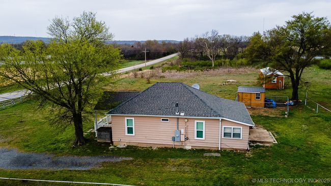 28360 Arbeka Rd, House other with 2 bedrooms, 1 bathrooms and null parking in Henryetta OK | Image 15