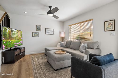11-8502 N Central Ave, Phoenix, AZ, 85020-3528 | Card Image