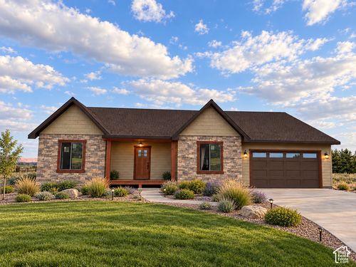 311 S 100 East St, Teasdale, UT, 84773 | Card Image