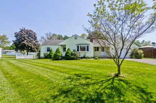 19 Somerset St, East Longmeadow, MA, 01028 | Card Image