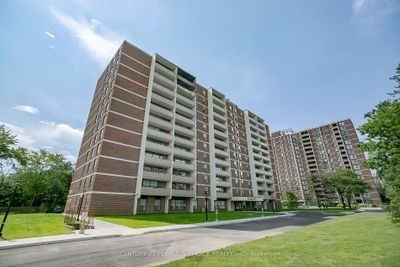 1003 - 3120 Kirwin Ave, Condo with 2 bedrooms, 1 bathrooms and 1 parking in Mississauga ON | Image 1