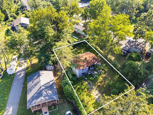 1040 W Chapel Rd, Asheville, NC, 28803-1635 | Card Image