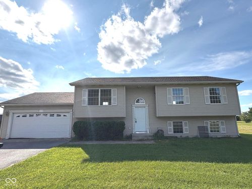 8876 N 500 W, Lake Village, IN, 46349-9517 | Card Image