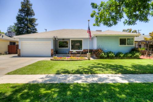 3556 E Donner Avenue, Fresno, CA, 93726 | Card Image