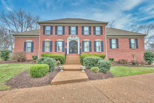 8103 Victory Trl, Brentwood, TN, 37027-7300 | Card Image