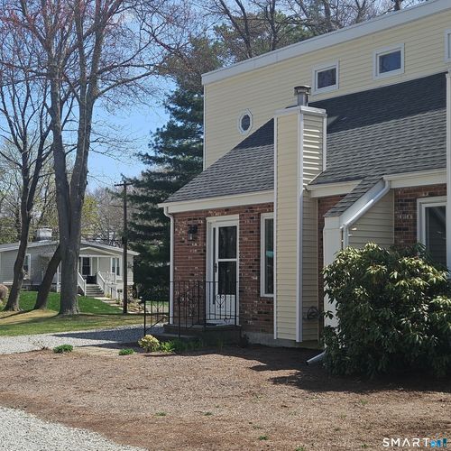 47 Broadway S, Westbrook, CT, 06498-1647 | Card Image