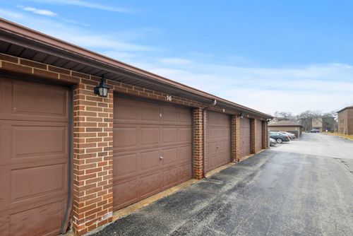 apt-d-15712 Revere Ct, Oak Forest, IL, 60452-6030 | Card Image