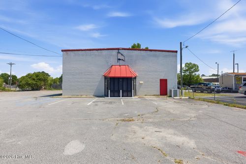 222 Henderson Dr, Jacksonville, NC, 28540-5604 | Card Image