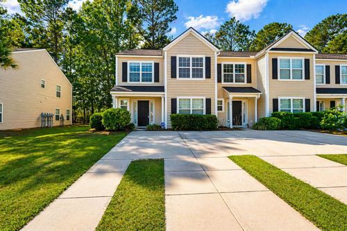 9088 Maple Grove Dr, Summerville, SC, 29485-8865 | Card Image