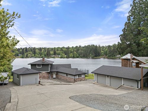 33915 Tanwax Ct E, Eatonville, WA, 98328-8692 | Card Image