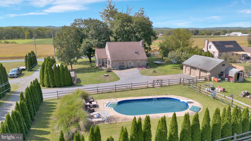 Manatawny Rd, Boyertown, PA 19512