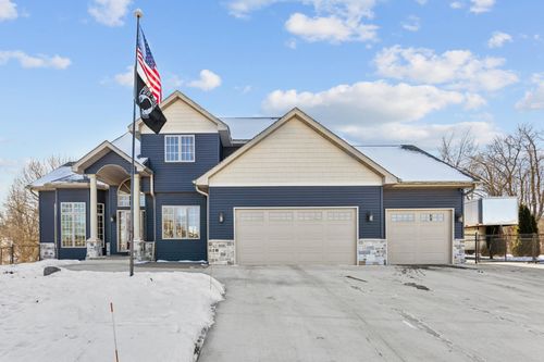 809 Bluff Heights Dr Se, Lonsdale, MN, 55046-3470 | Card Image