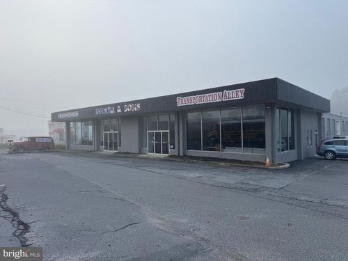 800 Lincoln Way W, CHAMBERSBURG, PA, 17202-1908 | Card Image