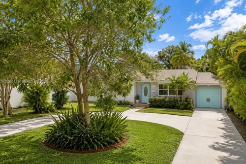 2842 Jackson St, Hollywood, FL, 33020-4740 | Card Image