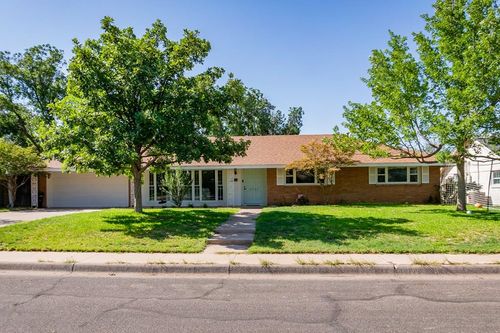 2302 Sinclair Ave, Midland, TX, 79705-8521 | Card Image