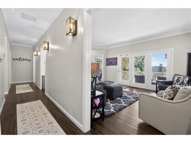 32810 Sisters Loop, House other with 3 bedrooms, 2 bathrooms and 2 parking in Eugene OR | Image 14