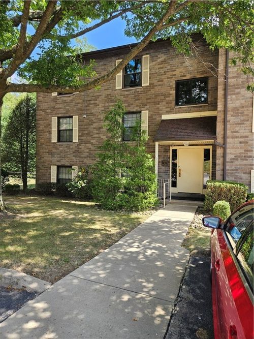7517 Penn Bridge Ct, Wilkinsburg, PA, 15221-2575 | Card Image