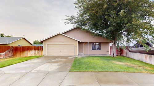 5116 Polo Ln, Pasco, WA, 99301-7822 | Card Image
