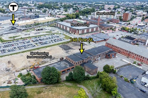 248 Pine St, Pawtucket, RI, 02860-8405 | Card Image