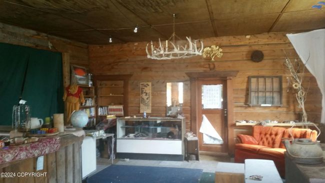 emporium_3 | Image 4