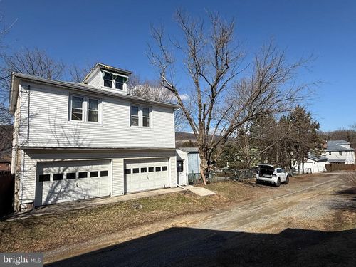 rear-159 1st St, COALDALE, PA, 18218-1304 | Card Image