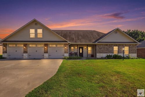 355 Patriot Way, Texarkana, TX, 75501-9139 | Card Image