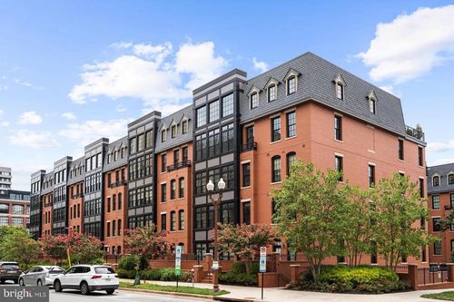 158-1700 Clarendon Blvd, ARLINGTON, VA, 22209-2713 | Card Image