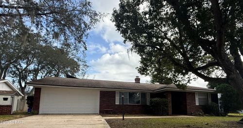 51 Brookwood Dr, Ormond Beach, FL, 32174-9106 | Card Image