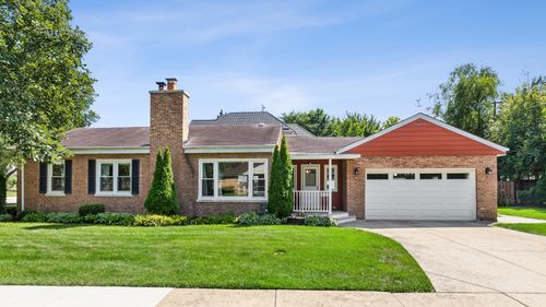 42 Washington St, Glenview, IL, 60025-5024 | Card Image
